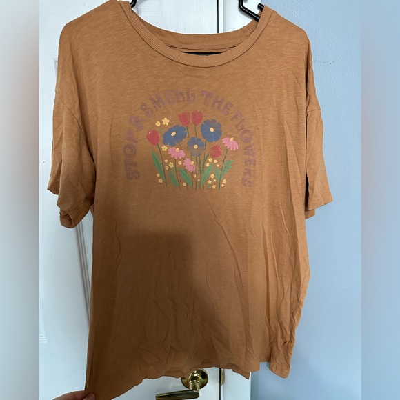 American Eagle Outfitters Tops - American Eagle oversized T